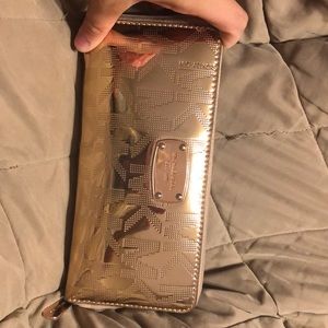 Michael Kors Wallet (Rose Gold)